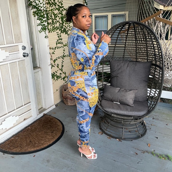 Two piece denim and chain print set - Picture 2 of 5